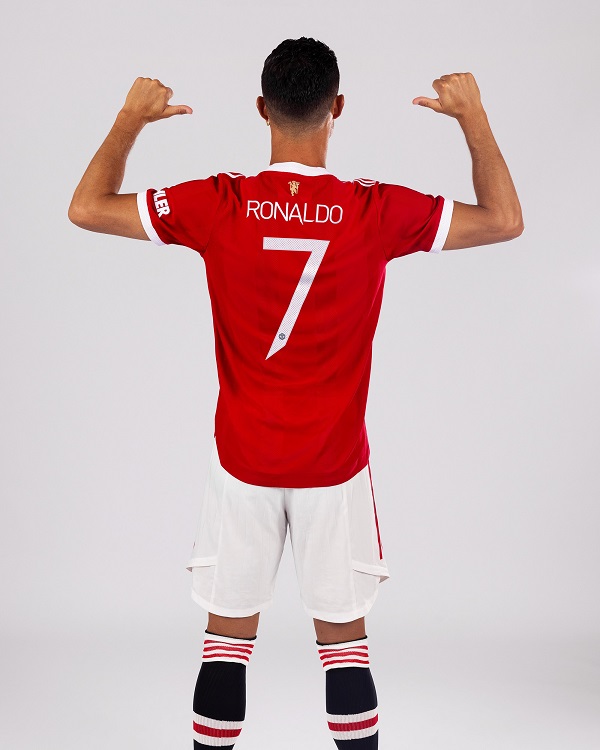 Cristiano Ronaldo to wear No.7 shirt at Manchester United