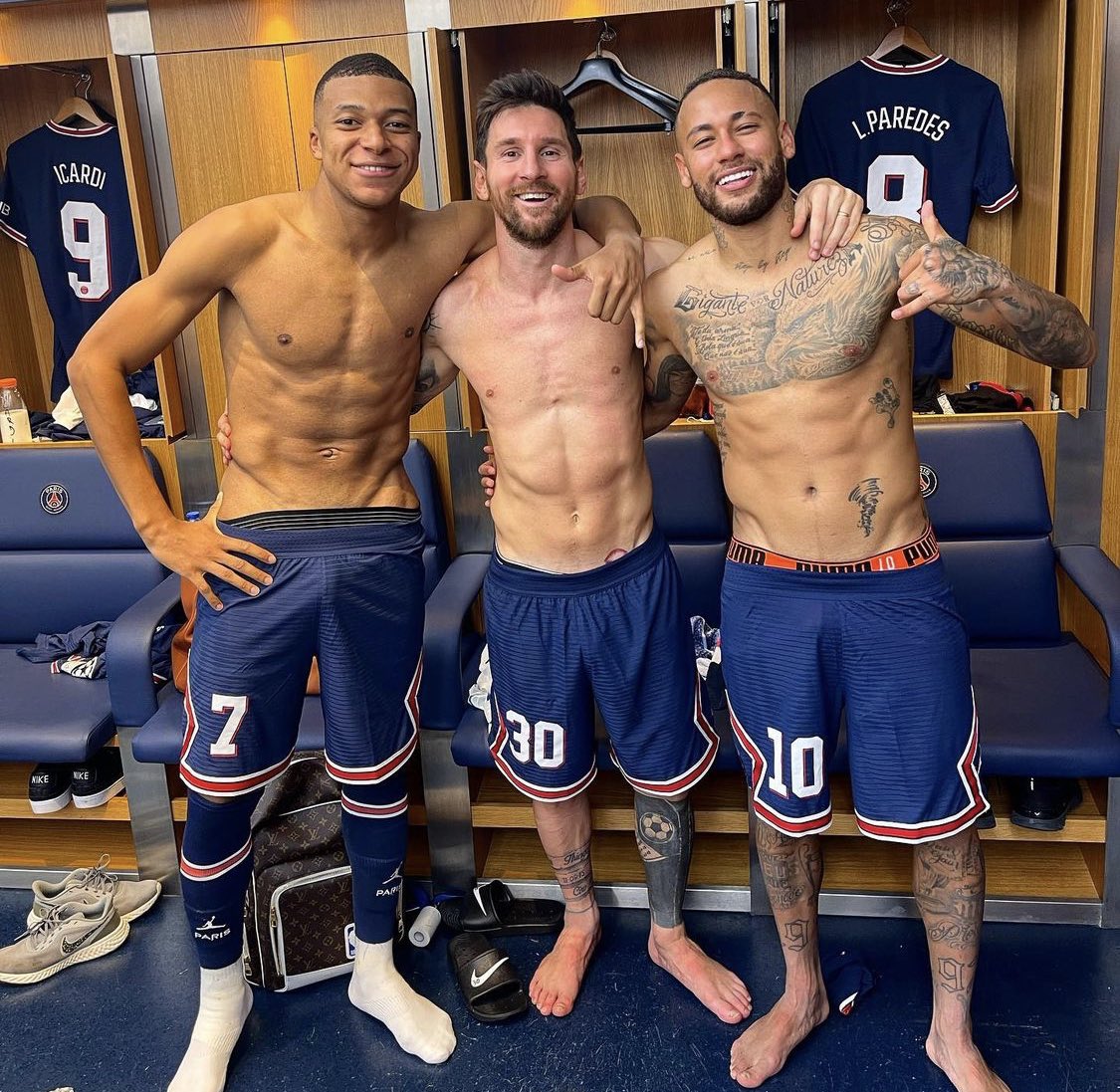 No it's not FIFA : PSG's front three of Mbappe, Messi and Neymar