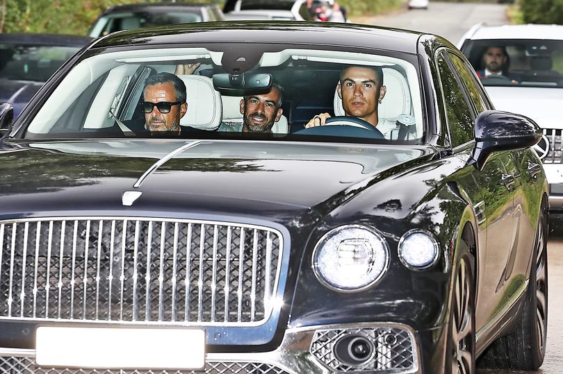 0_ECE_01_MAN_UNITED_RONALDO