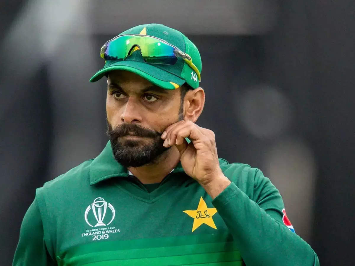 Why Mohammad Hafeez is not selected in Pakistan's squad ?