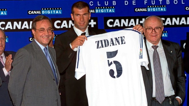 Real Madrid legendary midfielders - Zinedine Zidane