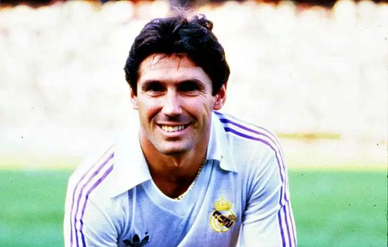 Real Madrid top goal scorer - Carlos Santillana